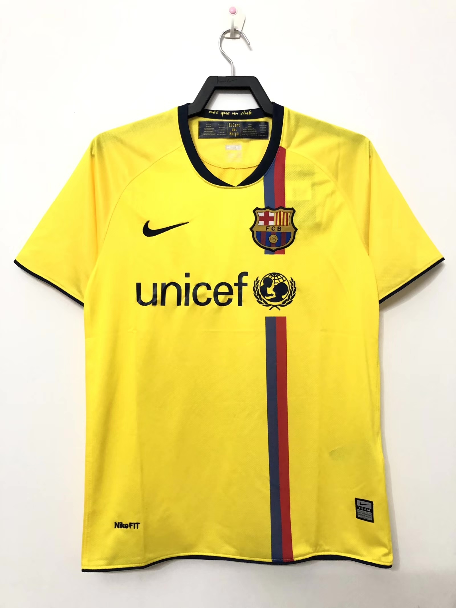 Barcelona Retro 2008-2009 away jersey