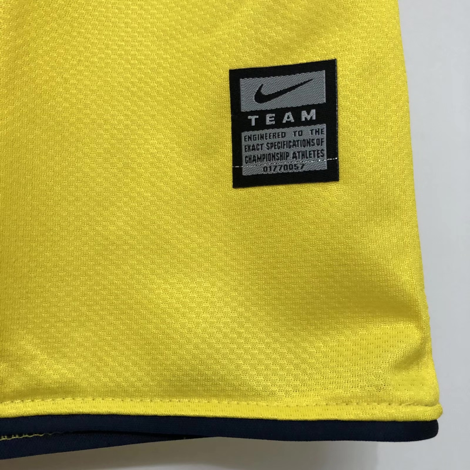 Barcelona Retro 2008-2009 away jersey