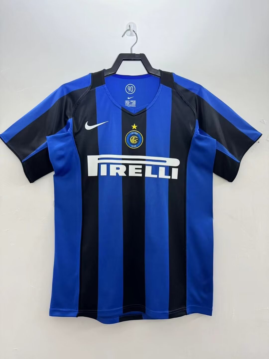 Inter Milan Retro 2004-2005 home court jersey