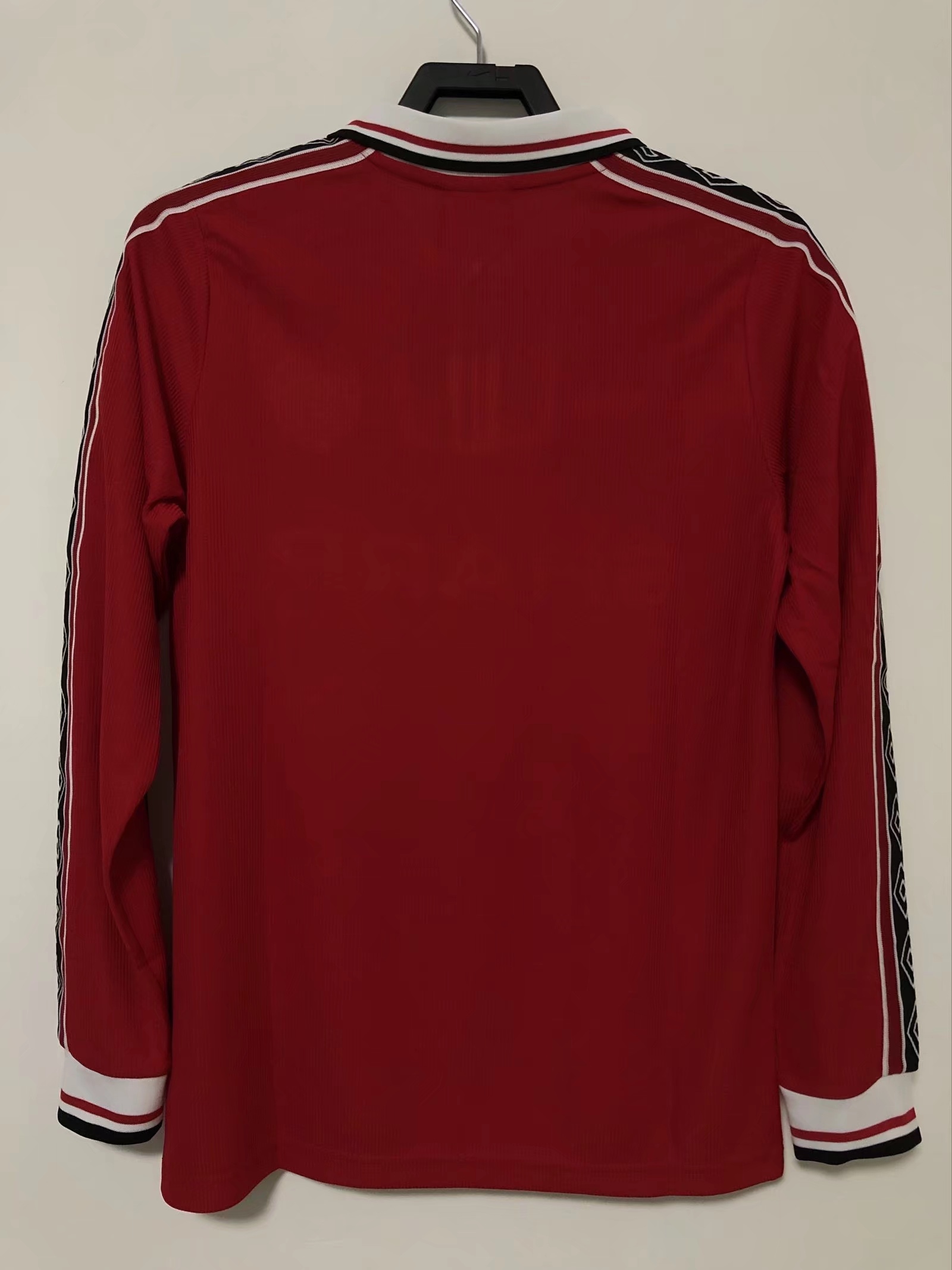 Manchester United Retro 1998 season long home jersey