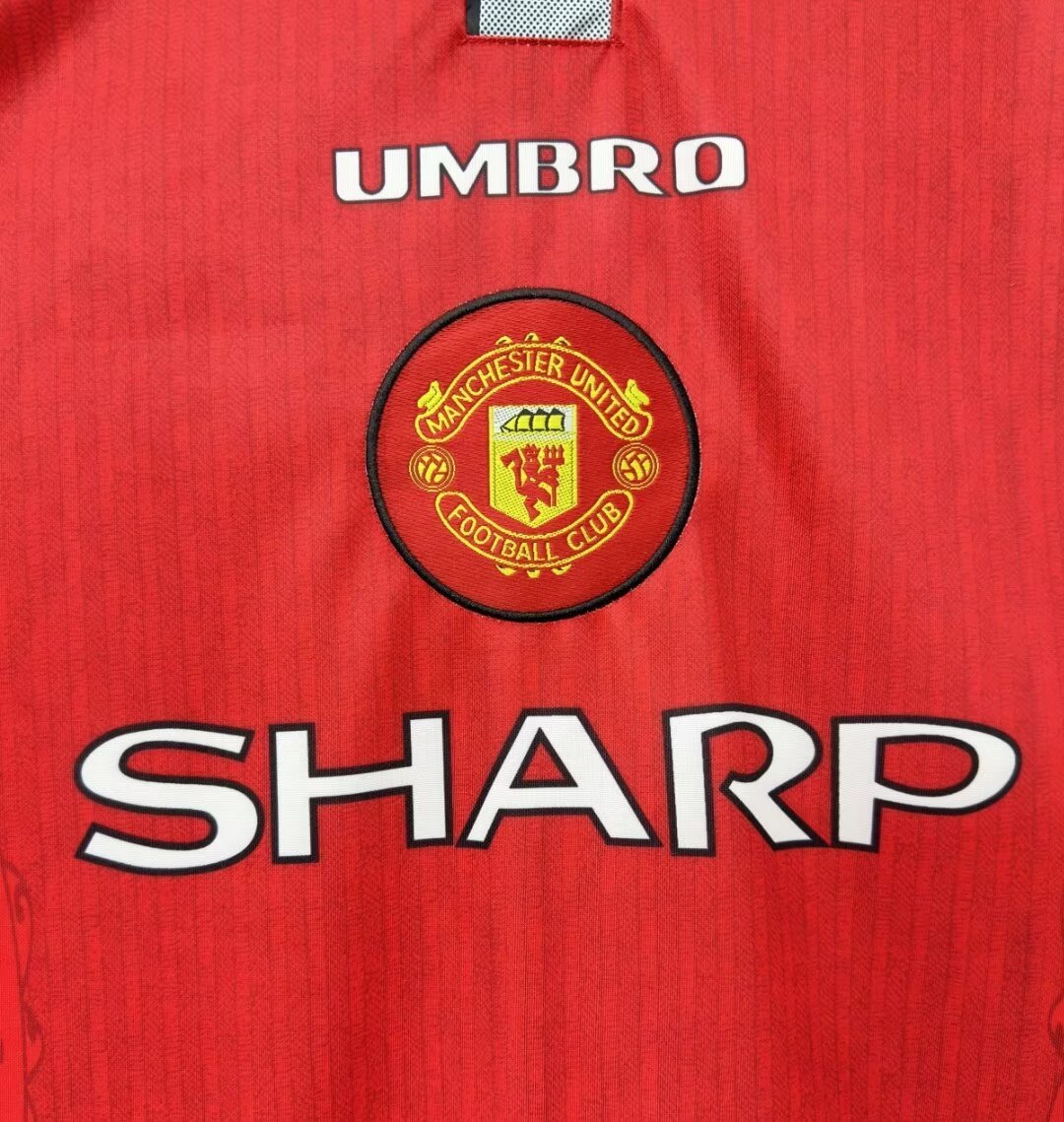 Manchester United Retro 1996-1997 season home jersey