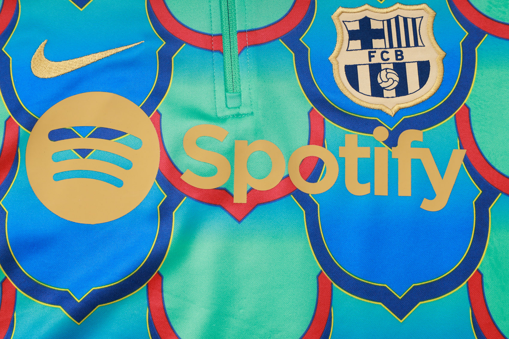 Barcelona 24/25 Adults  Long sleeves half-zip training suit Top + pants