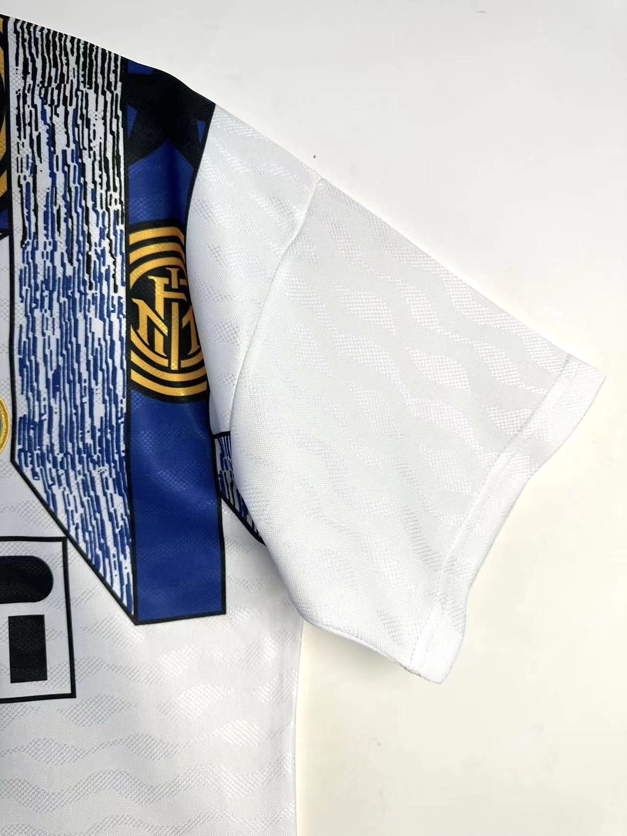 Inter Milan Retro 1995-1996 away jersey