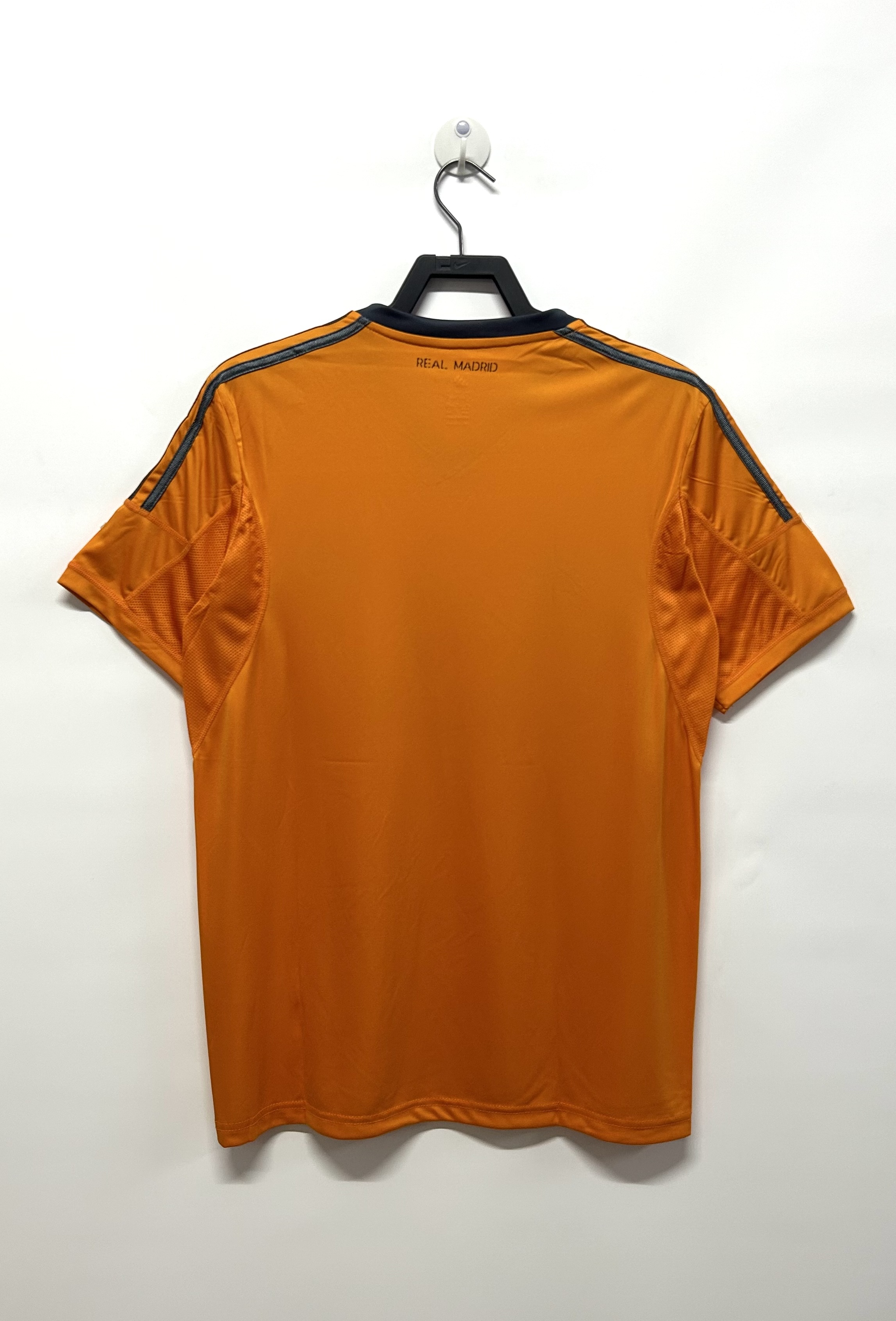 Real Madrid  Retro 2013-2014   away jersey