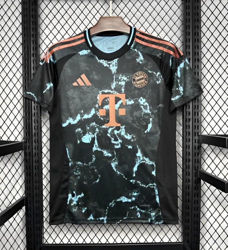 Bayern Munich 2024/25 Away Jersey- Fans Version