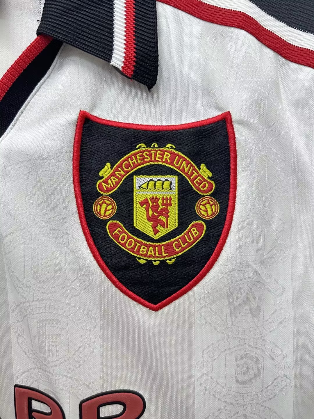 Manchester United Retro 1998 season away jersey