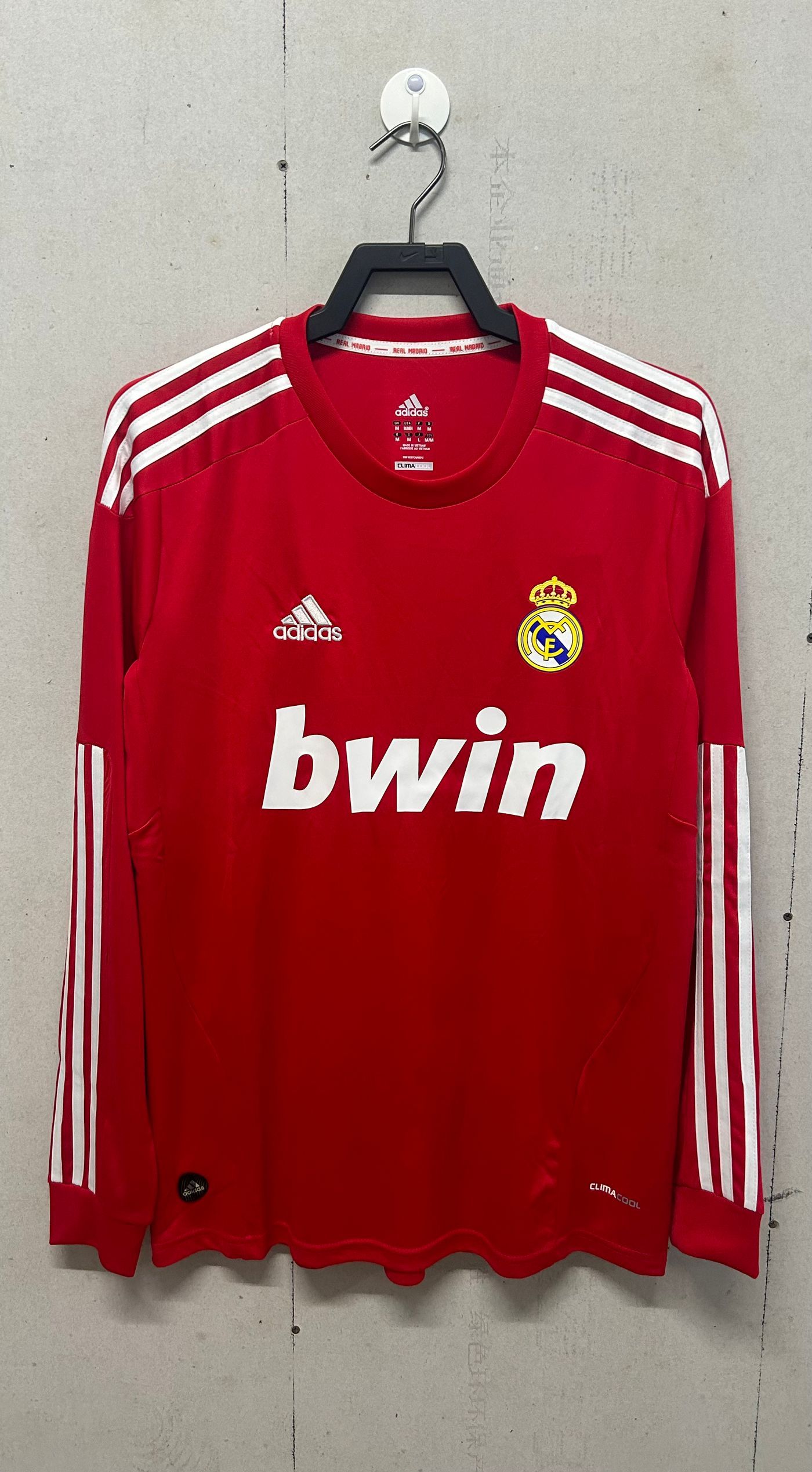 Real Madrid  Retro long sleeves 2011-2012 Away  jersey