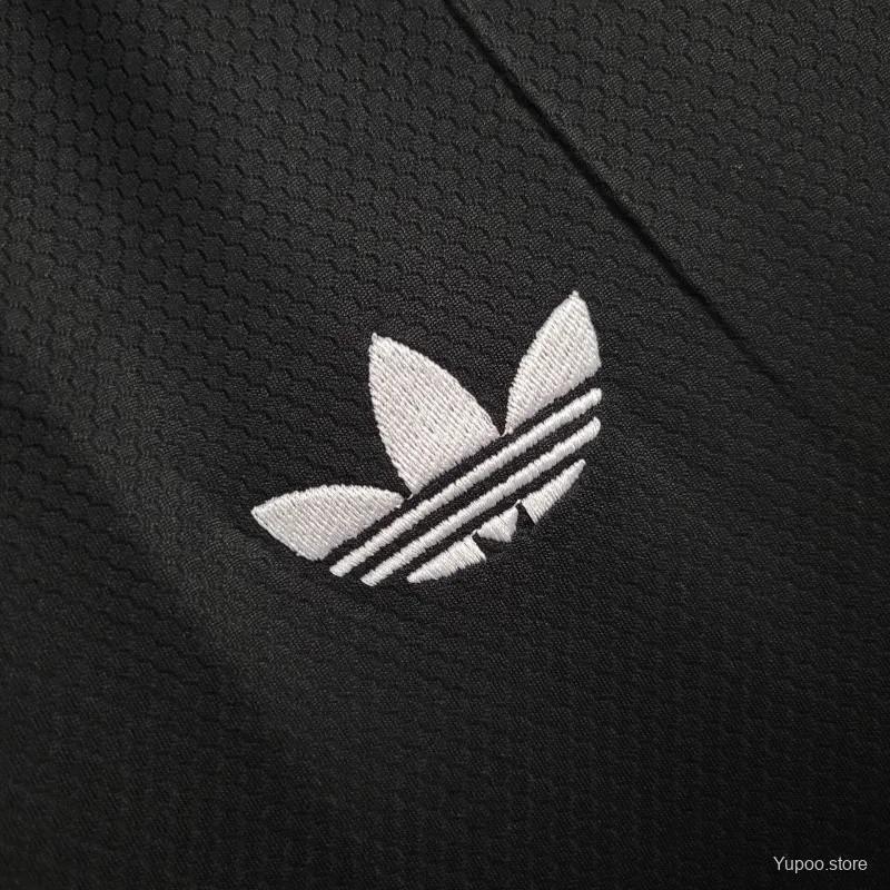 Bayern Munich 24/25 Black Goalkeeper Jersey- Fans Version