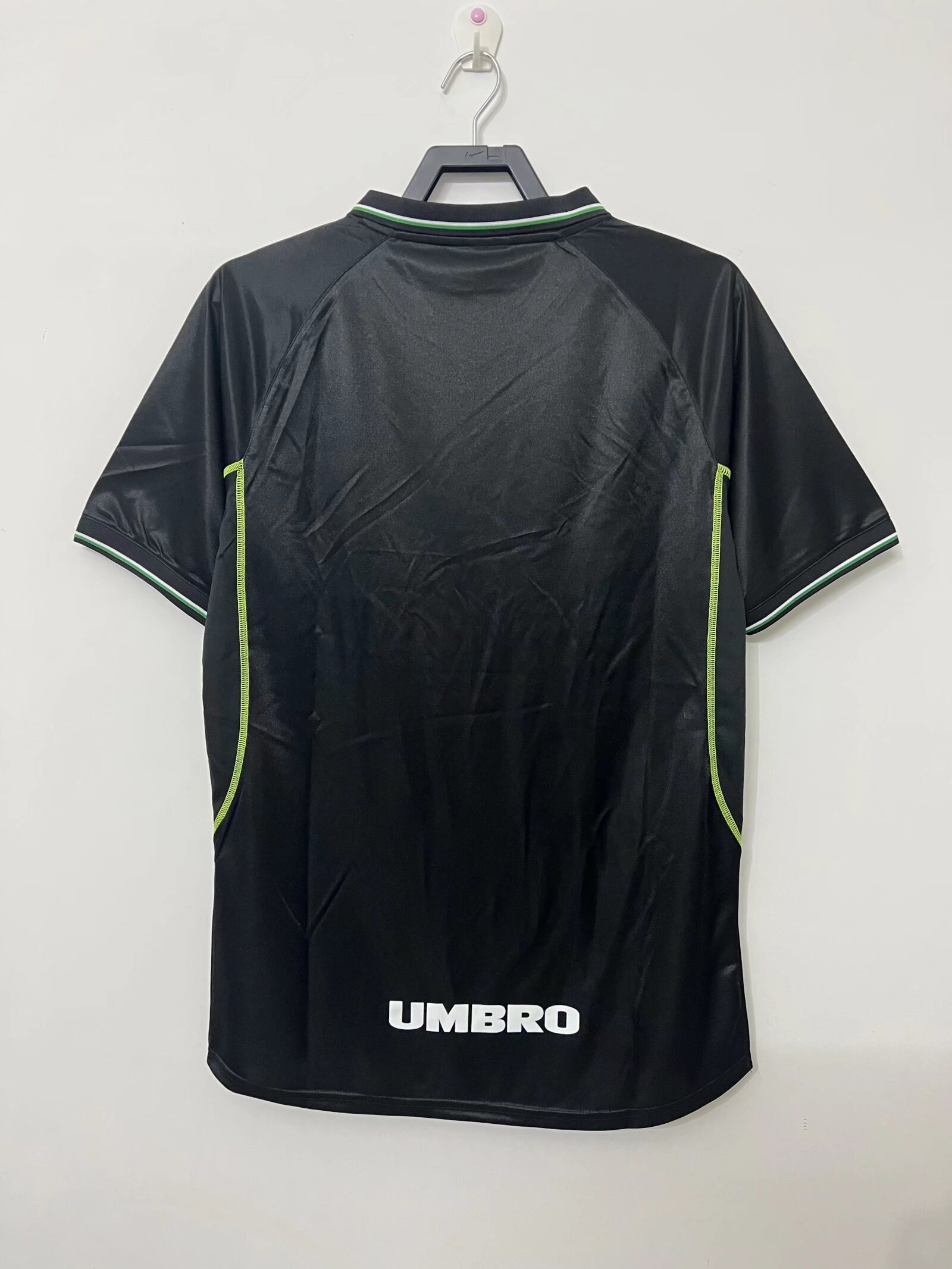 Manchester United Retro 1998-1999 season away jersey