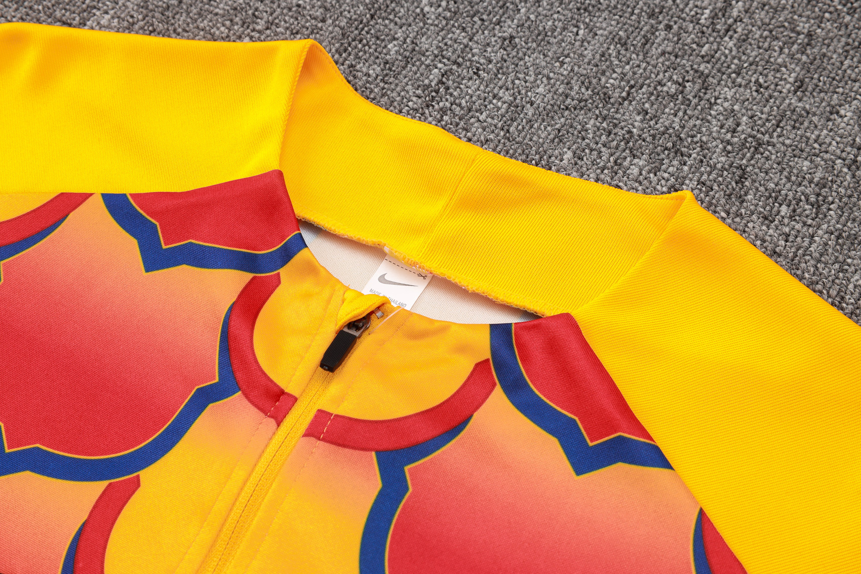 Barcelona 24/25 kids  Long sleeves half-zip training suit Top + pants