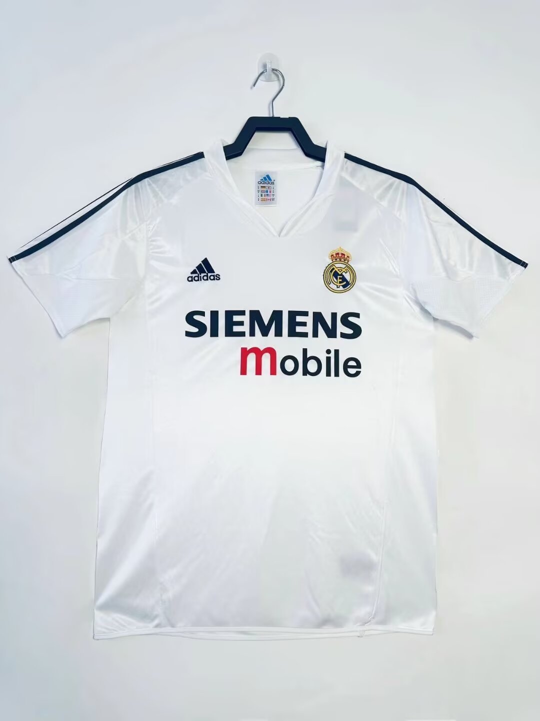 Real Madrid Retro 2004-2005 home court jersey