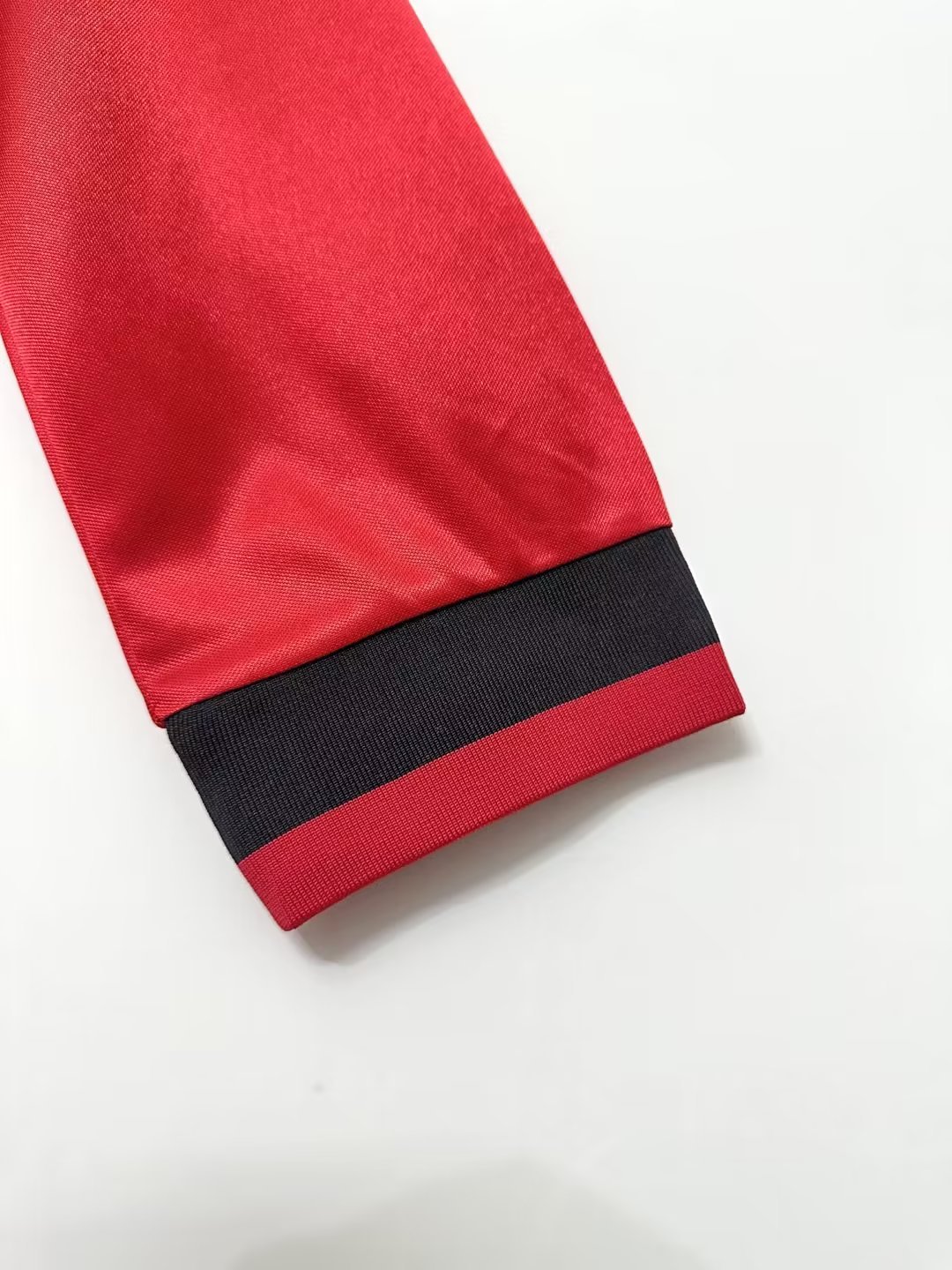 Manchester United Retro 1999-2000 season long home jersey