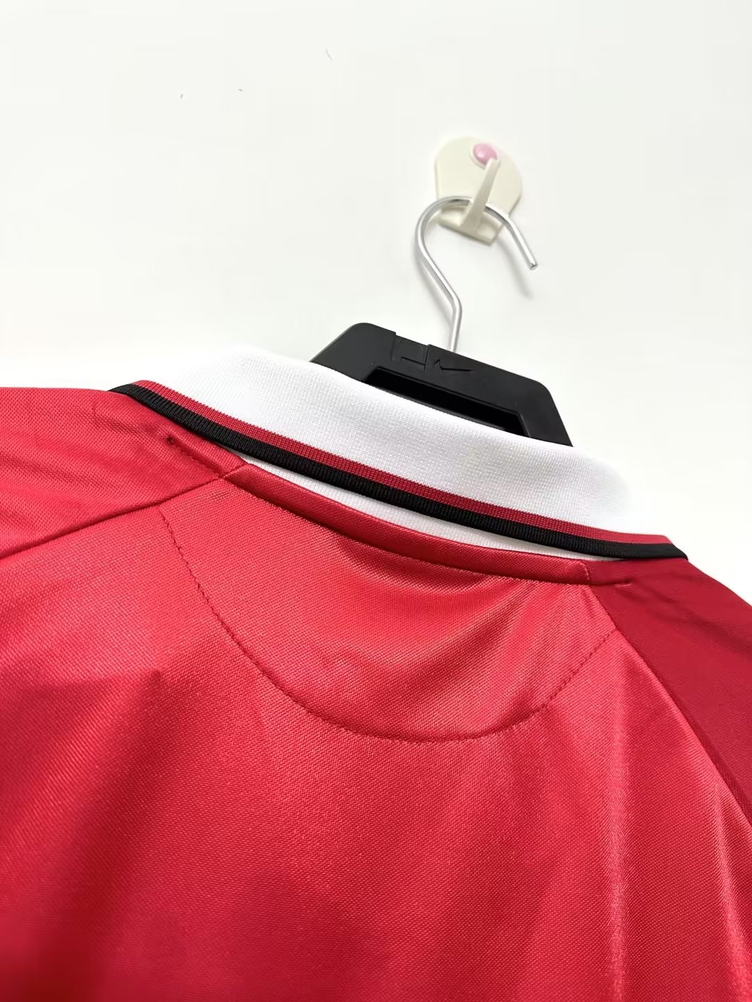 Manchester United Retro 1999-2000 season long home jersey