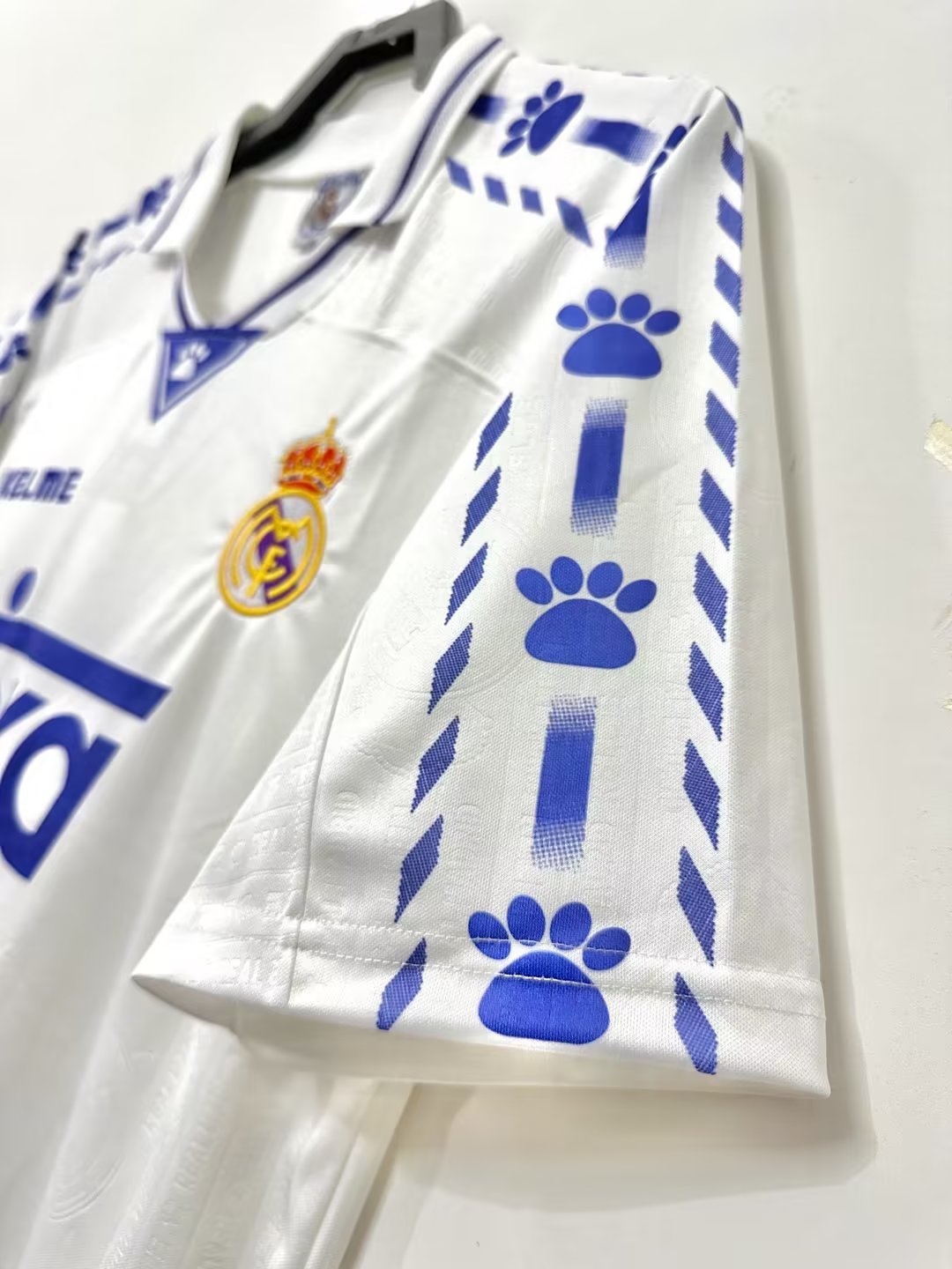 Real Madrid Retro 1996-1997 home court jersey