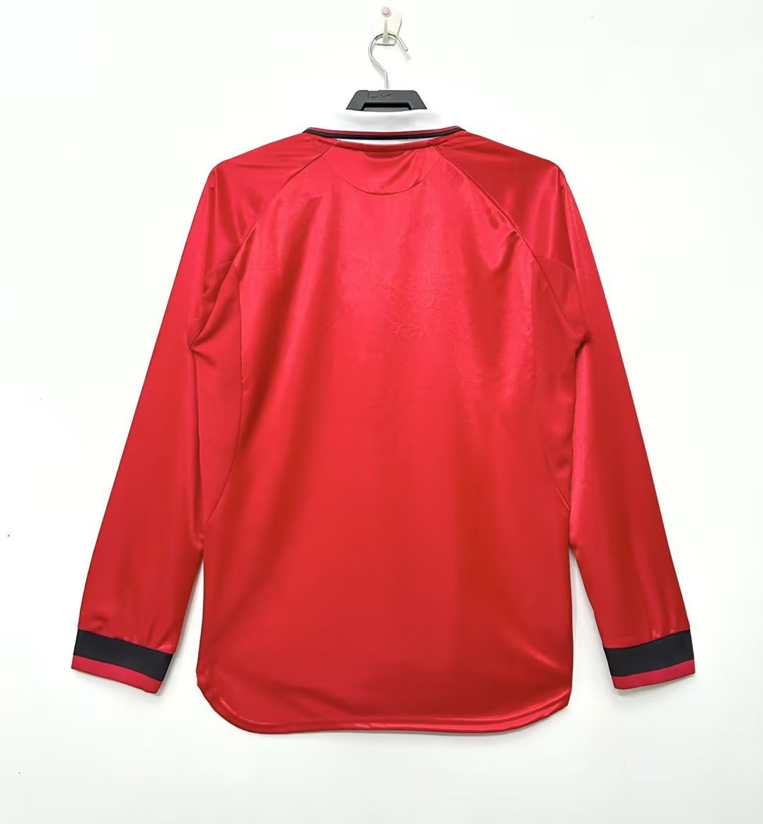 Manchester United Retro 1999-2000 season long home jersey