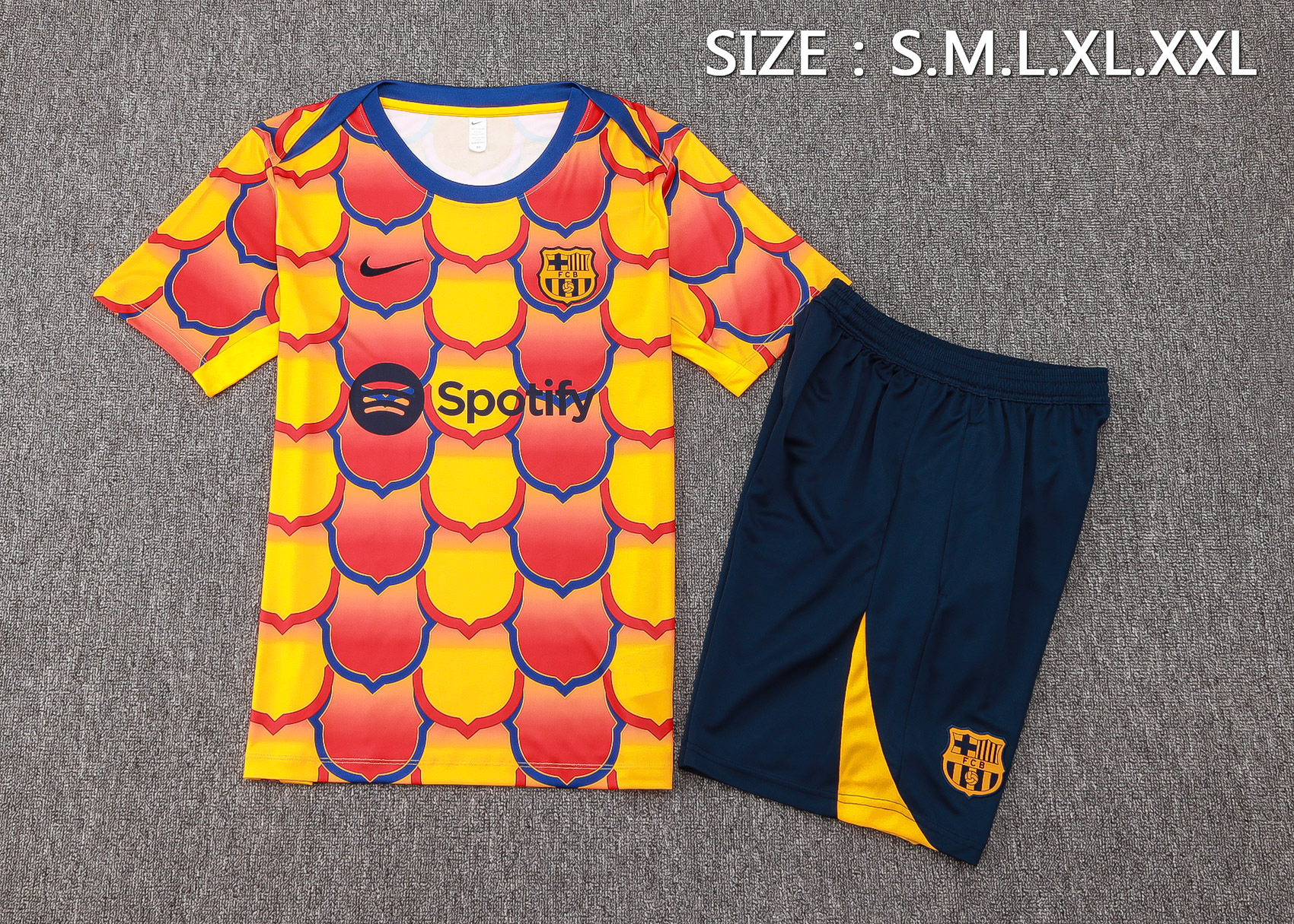Barcelona 24/25 Adult short sleeved training suit top+pants