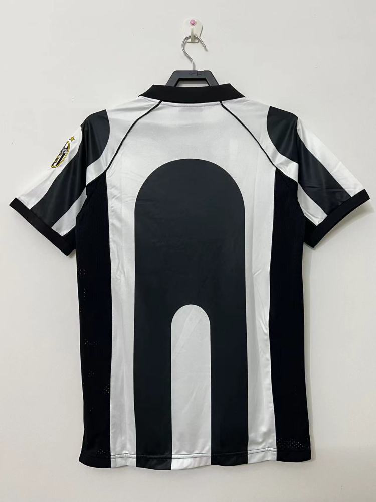 Juventus retro 1997-1999 season home jersey