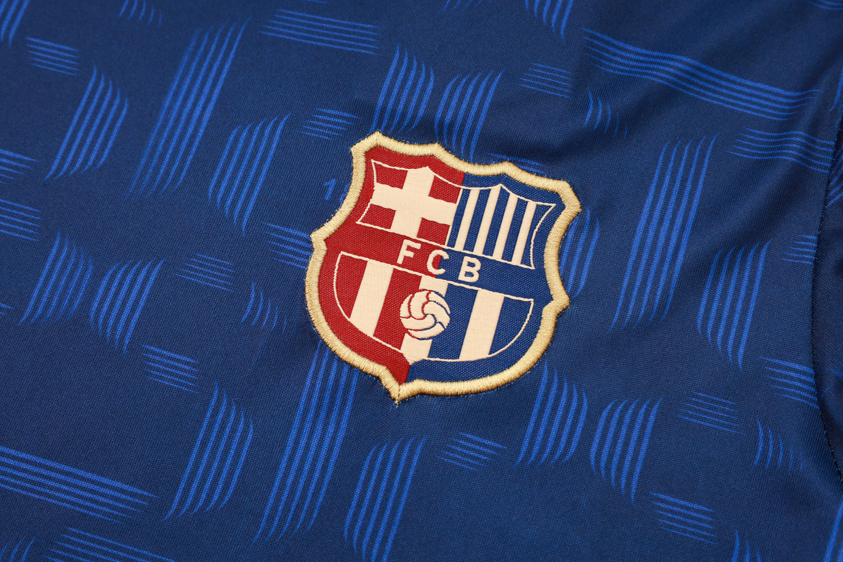 Barcelona 24/25 Adults short sleeved training suit with top and pants