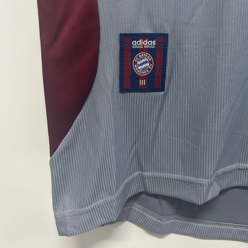 Bayern Munich Retro 1998-1999 away jersey