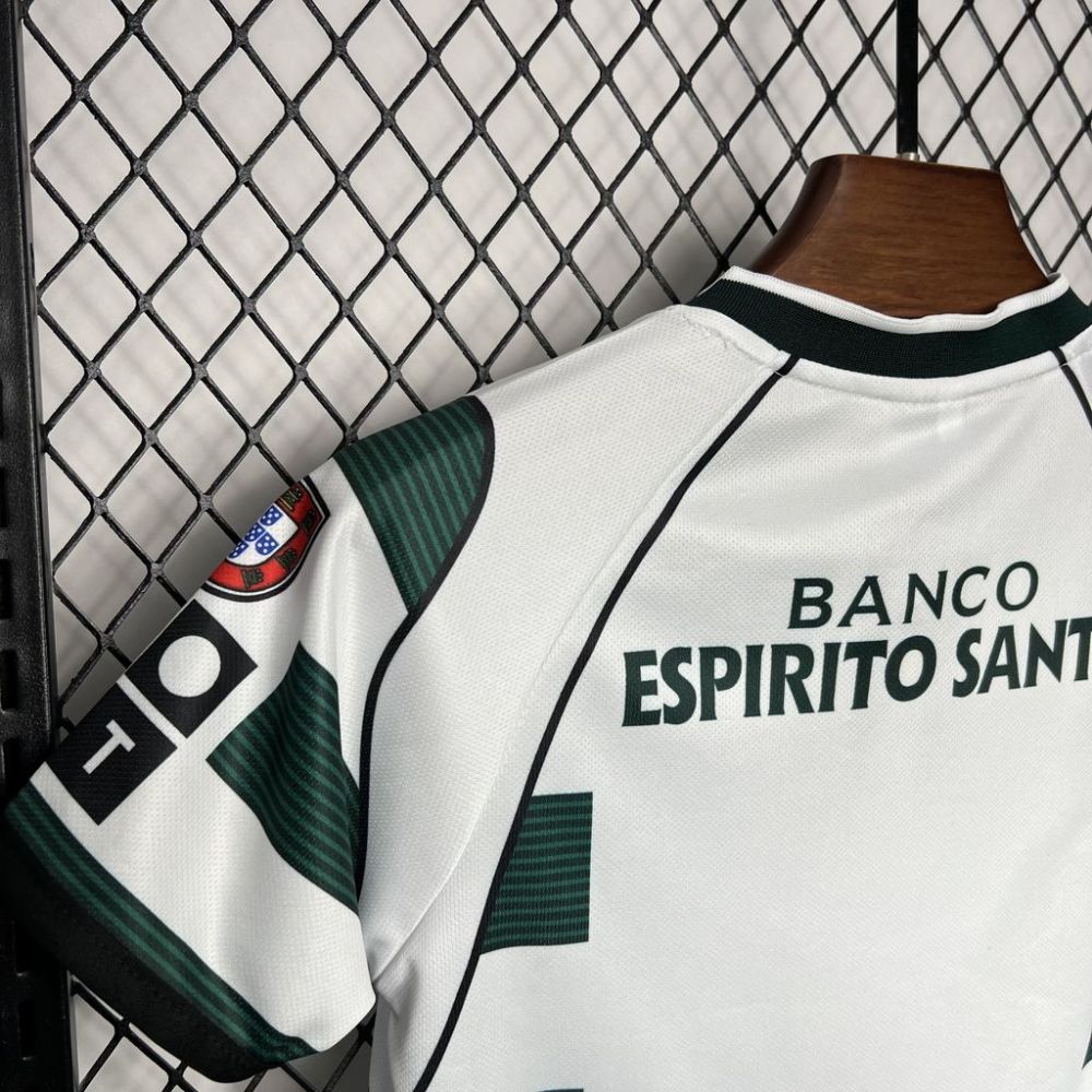 2001-03 Sporting Lisbon home Kids Retro Kit
