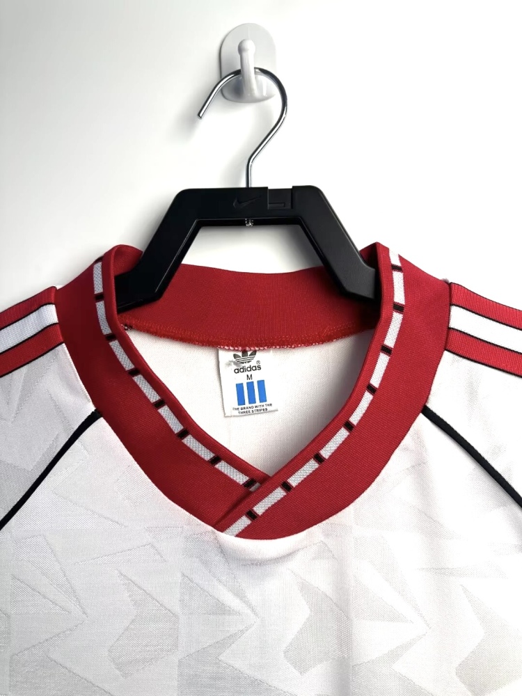 Manchester United Retro 1990 season Special jersey