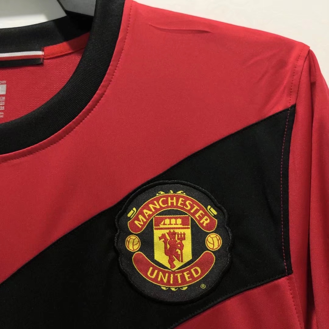 Manchester United Retro 2010 season long home jersey