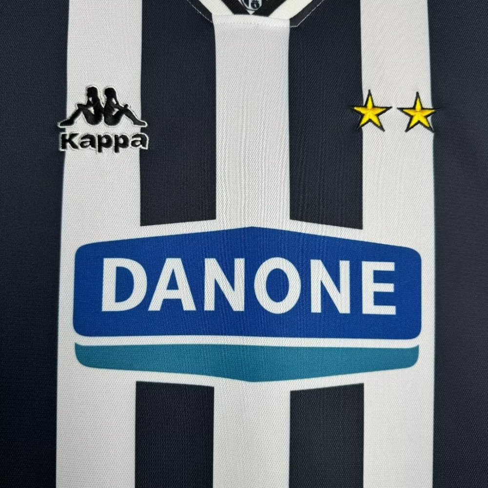 Juventus retro 1994-1995 season home jersey