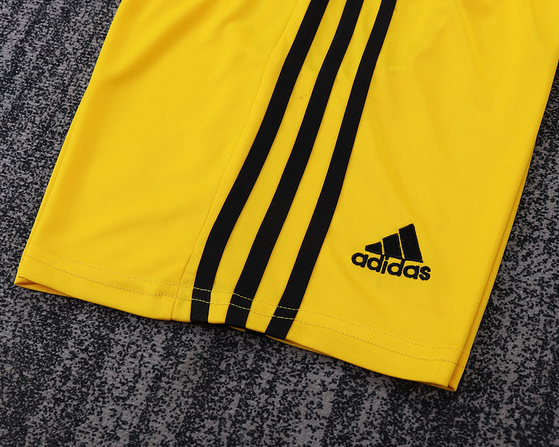 Real Madrid 11-12 Retro Goalkeeper Kids Kit Jersey