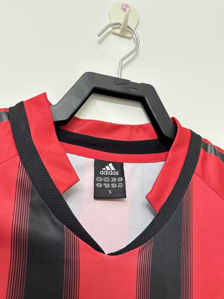 AC Milan Retro 2004-2005 season home jersey