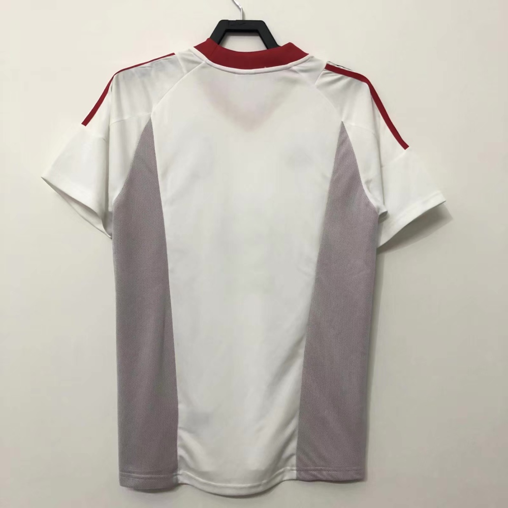 AC Milan Retro 2002-2003 away jersey