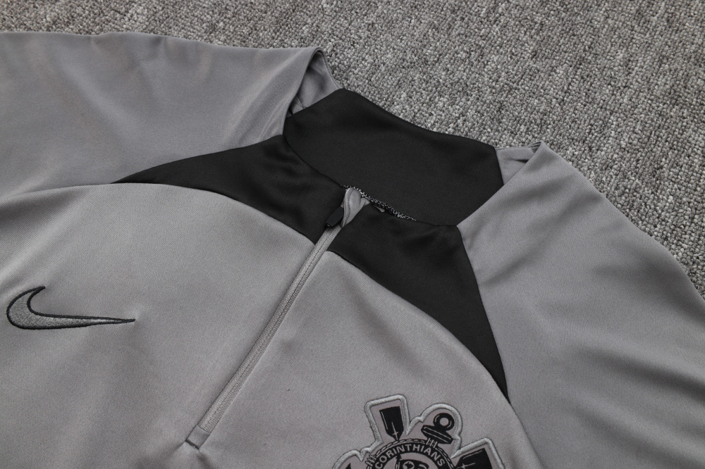 Corinthians 24/25 KIDS long sleeved half zip training suit with top and pants