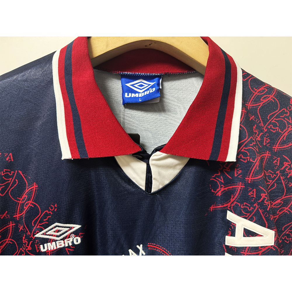 1994-95 Ajax Away