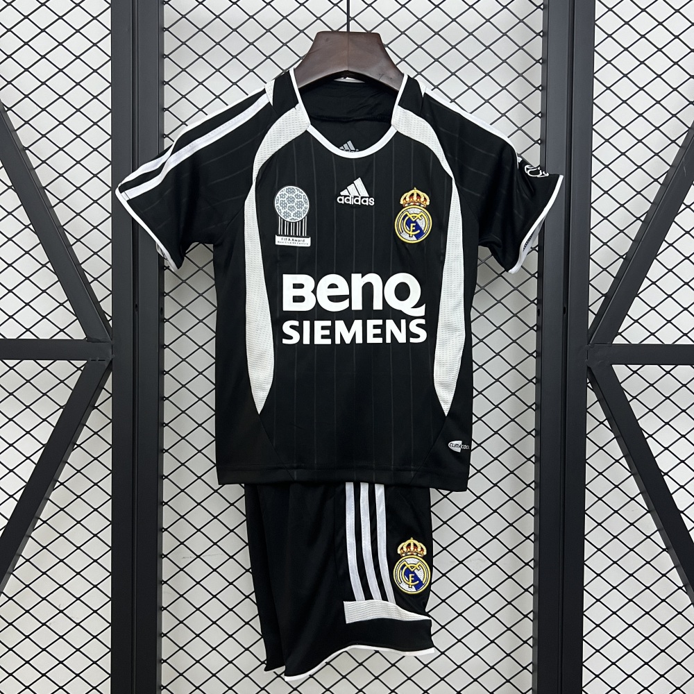kids Real Madrid 06-07 away size 16-28