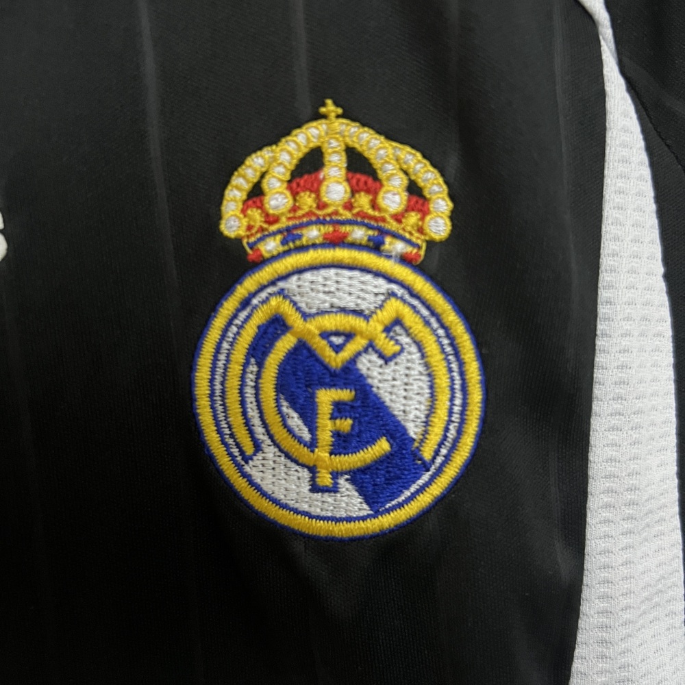 kids Real Madrid 06-07 away size 16-28