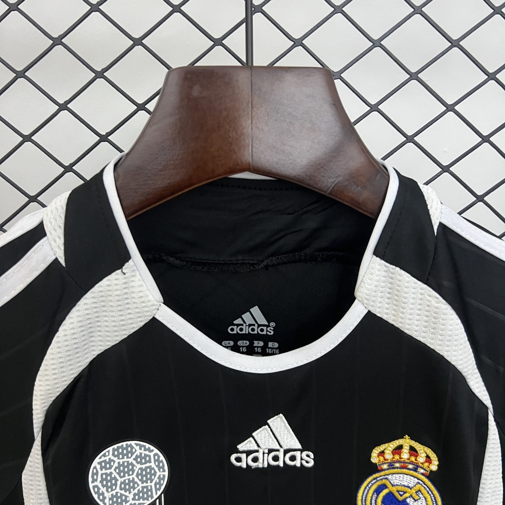 kids Real Madrid 06-07 away size 16-28