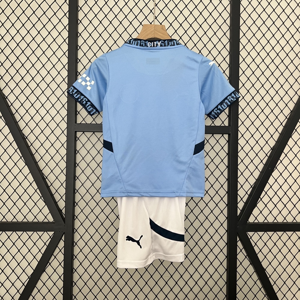 24/25 kids Manchester City home size: 16-28