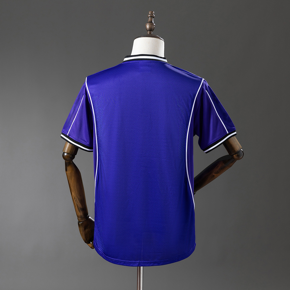 Retro Real Madrid 97-98 away S-XXL