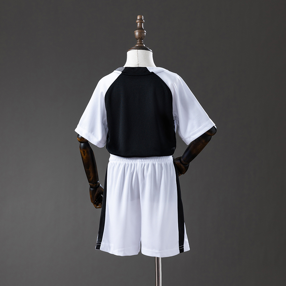 25-26 kids Corinthians home size 16-28