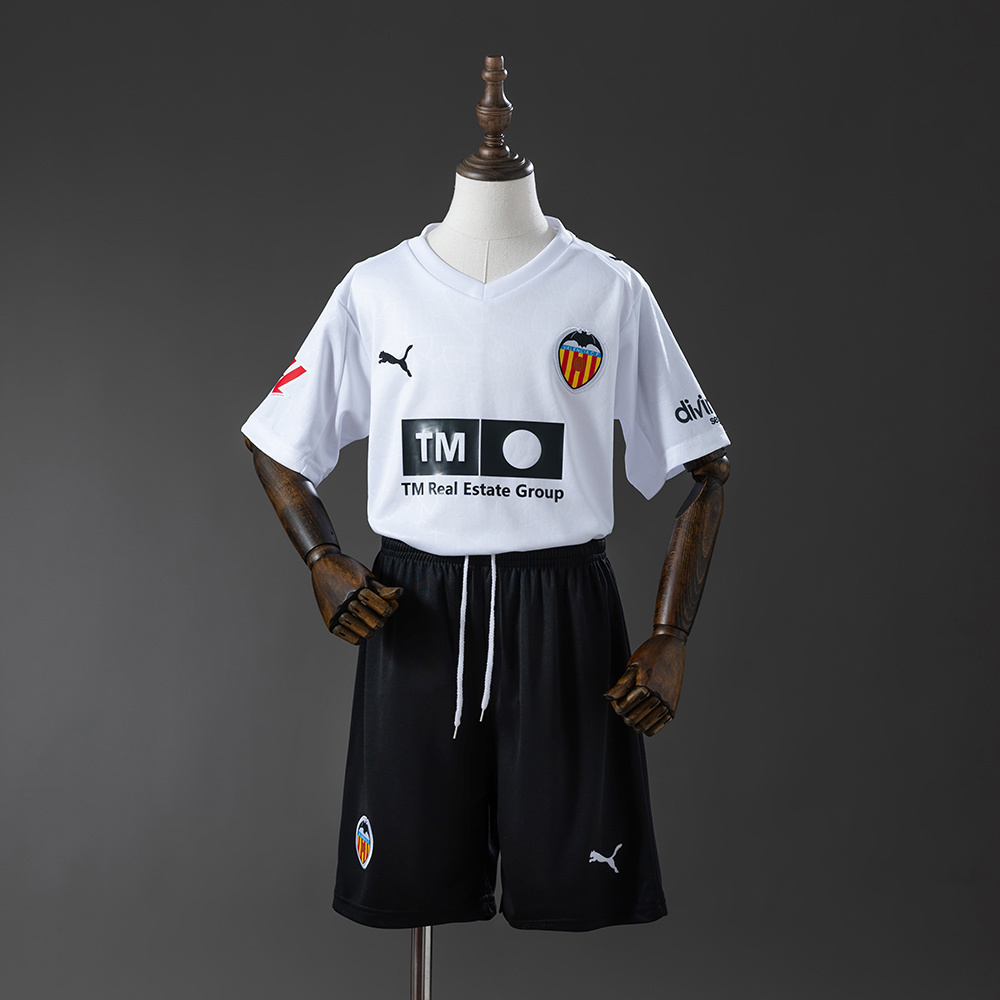 Valencia 25-26 Home Kids Size 16-28