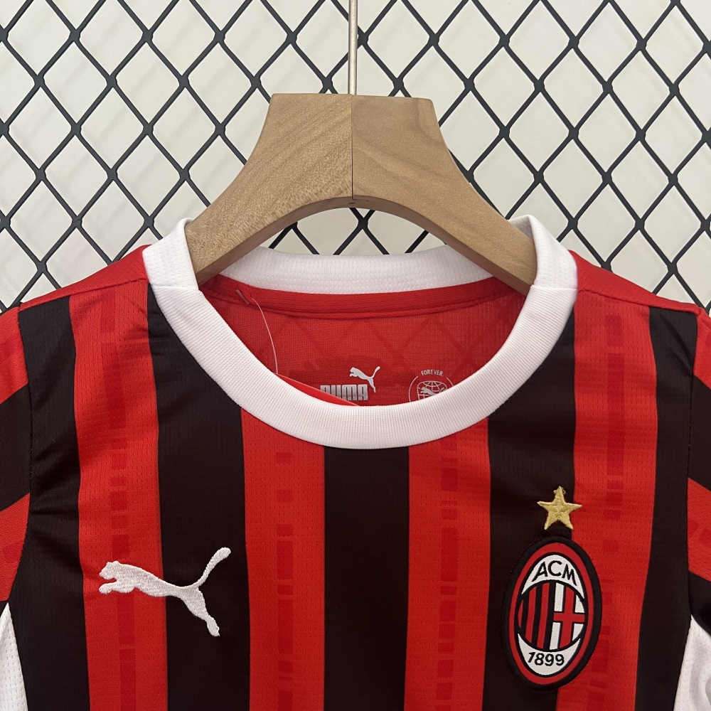 24-25 kids AC Milan home size 16-28