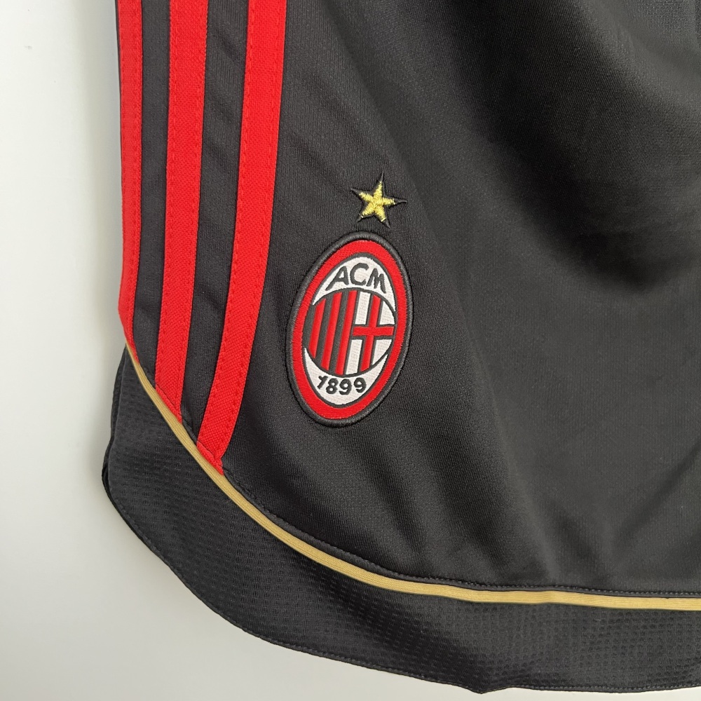 Retro Shorts AC Milan 06-07 Home S-XXL