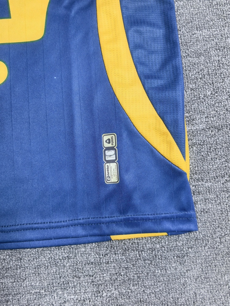 08 Cougars Away Retro