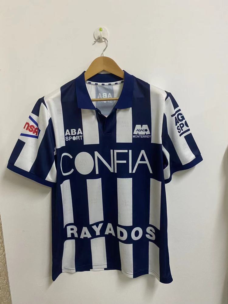 94 Monterrey, Home, Retro
