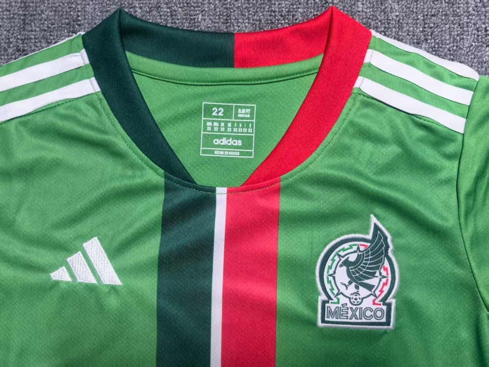 Mexican goalkeeper children&x27;s clothing sizes 16-28