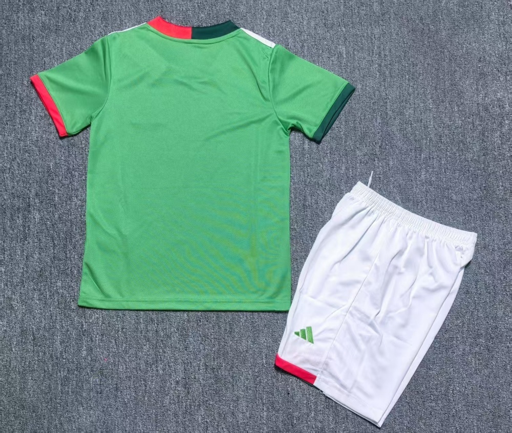 Mexican goalkeeper children&x27;s clothing sizes 16-28