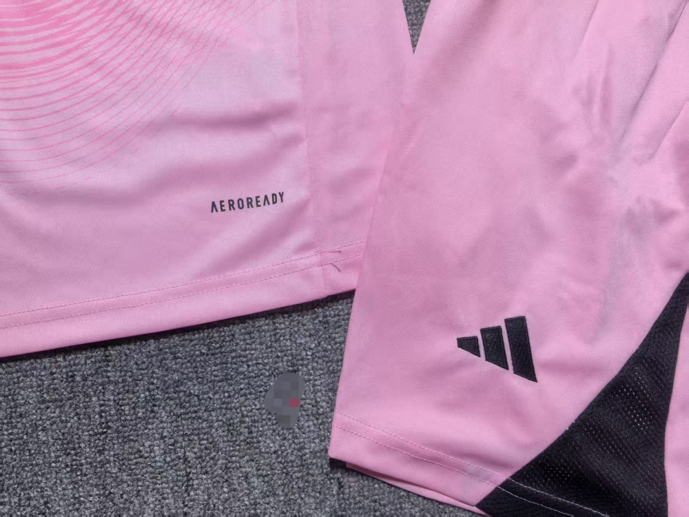 Children&x27;s Clothing 2526 Tiger Pink Goalkeeper
