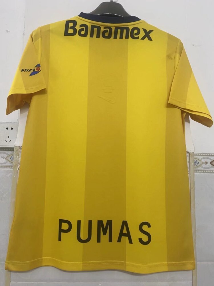 2000-01 Pumas away game