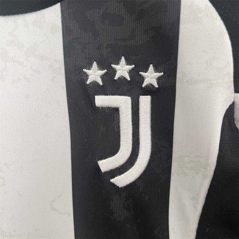 【Adult / Kids Kit】24/25 Juventus Home Jersey