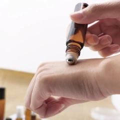 2ml 3ml 5ml 10ml custom stainless steel roller ball essential oil bottle frosted deodorant plastic packaging roll on bottle