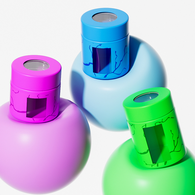 One item, two uses! Multi-functional glass bottle with magnifying glass cover